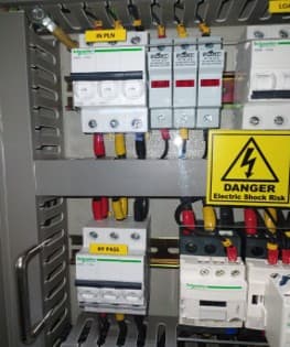 Panel UPS 12Kva R. Server 06/12/2022